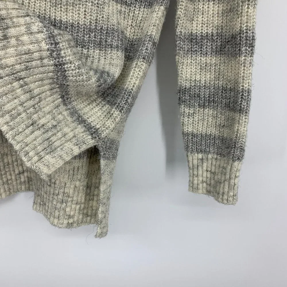 American Eagle Sweater Gray Beige Stripe Long Sleeve Knit Mock Neck - Picture 4 of 8